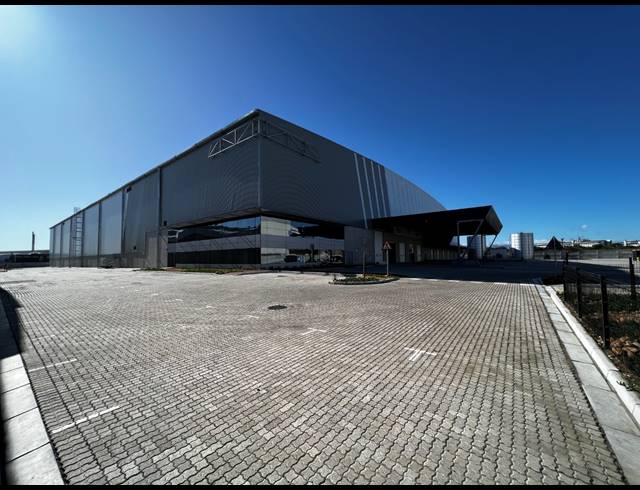 17,600M² WAREHOUSE TO LET IN PAROW INDUSTRIAL